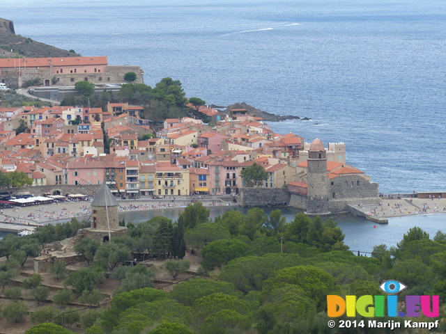 FZ007576 View of Collioure and windmill from fort